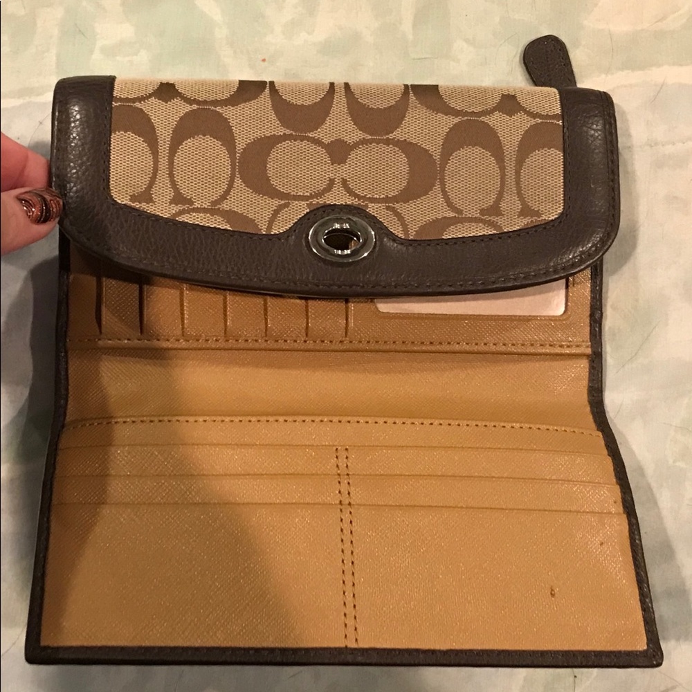 Coach Wallet - Picture 2 of 4